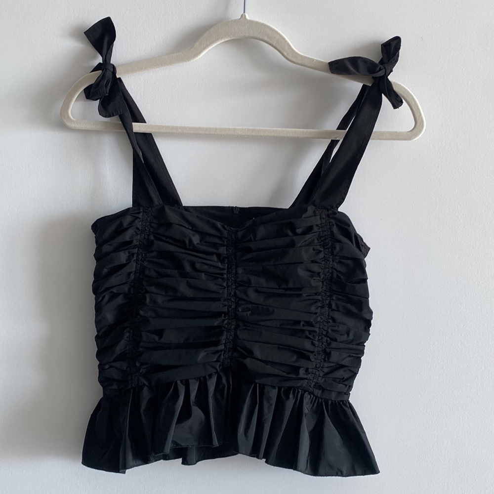 Square neckline crop top